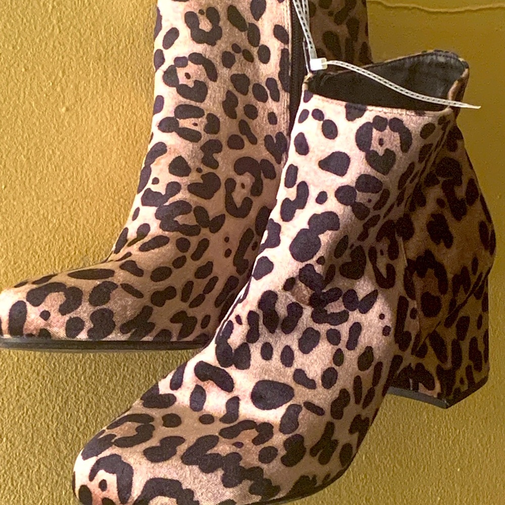 A New Day heeled woman’s boots.